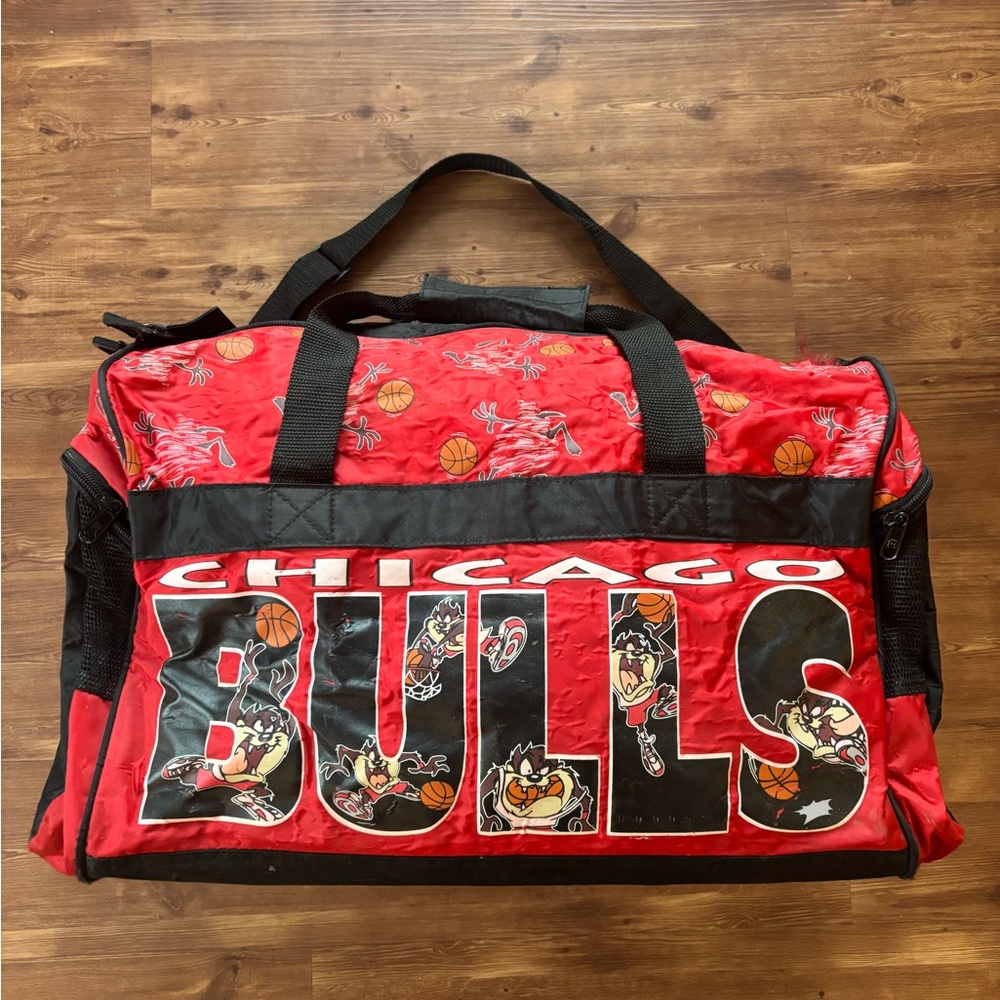 1998 Looney Tunes X Chicago Bulls Duffle Bag Tasmanian Devil Vintage NBA